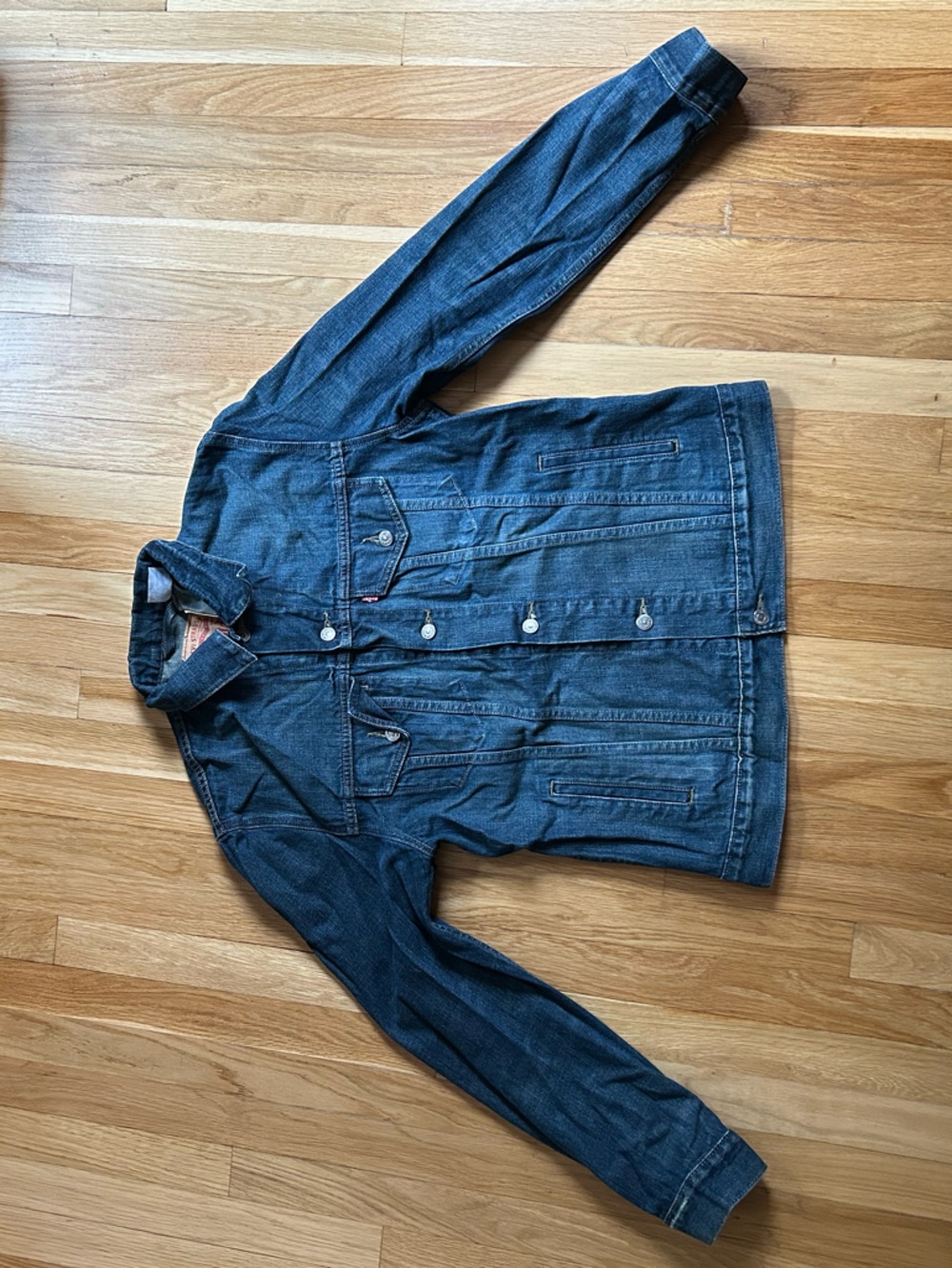 Men's Levi’s Dark Wash Jean Jacket size Small S